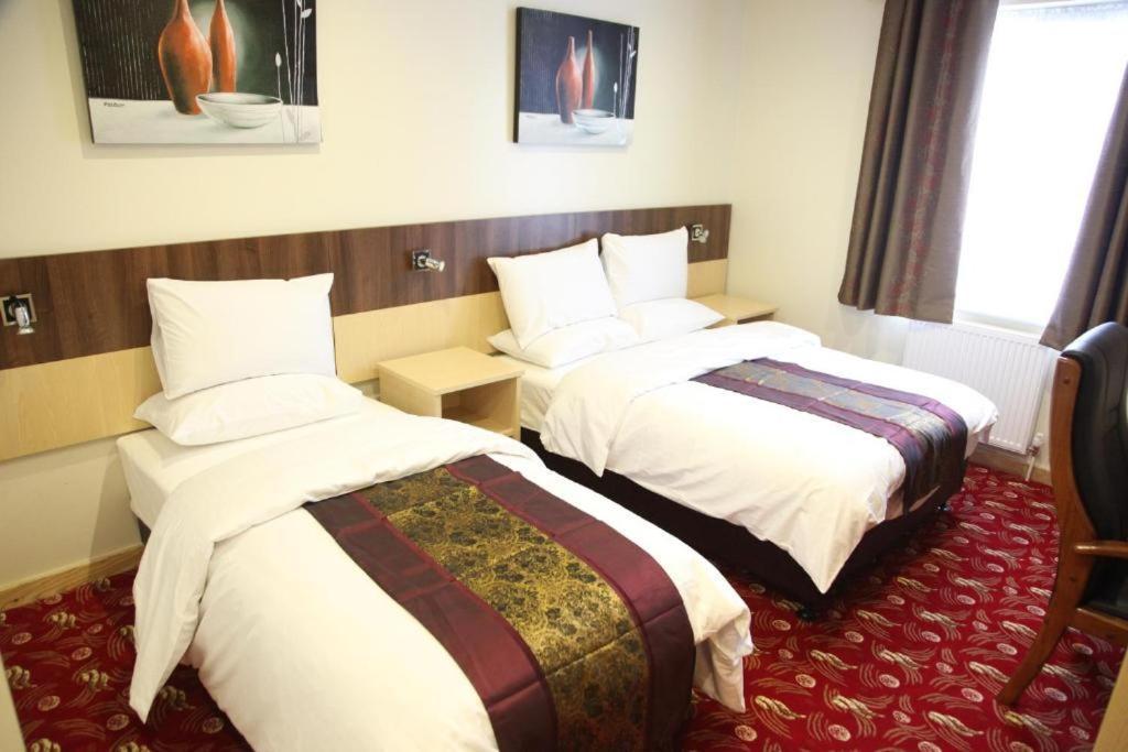 Cambridge Hotel Waterfront برغهاوس المظهر الخارجي الصورة
