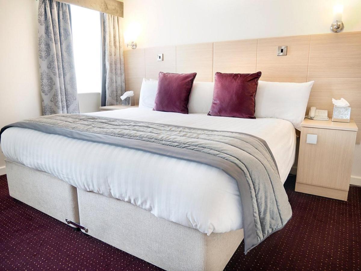 Cambridge Hotel Waterfront برغهاوس المظهر الخارجي الصورة